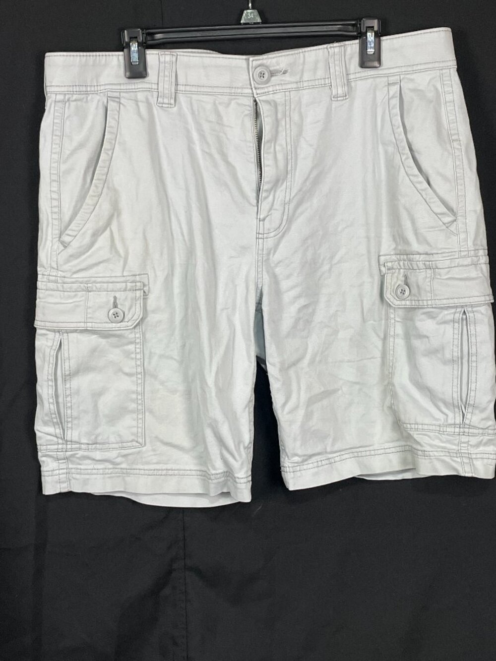 St John's Bay men's cargo shorts size 36 waist
